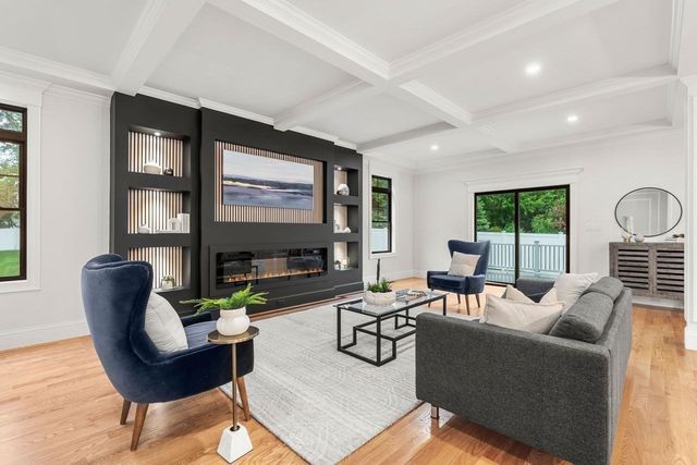 5 Four Acre Drive, Burlington, MA 01803