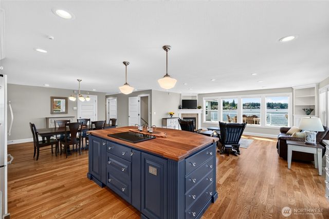 4903 197th Avenue East, Lake Tapps, WA 98391