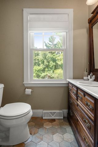 23 Bonney Drive, Holliston, MA 01746