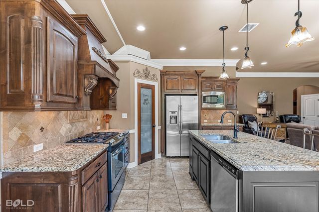 519 Dogwood South Lane, Haughton, LA 71037