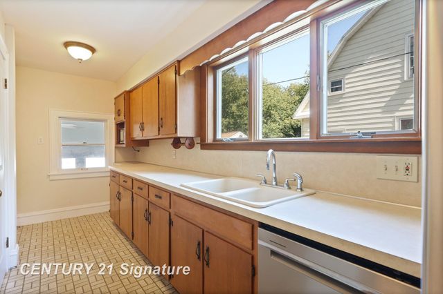 1713 9th Street, Bay City, MI 48708