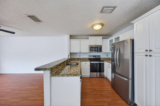 191 NW 118th Drive, Coral Springs, FL 33071