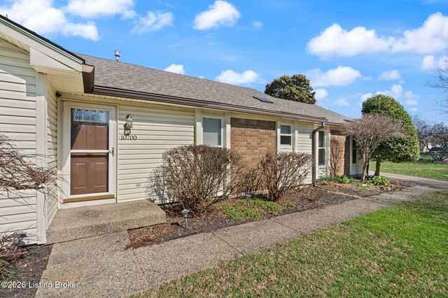 10700 Tall Tree Ct, Louisville, KY 40241