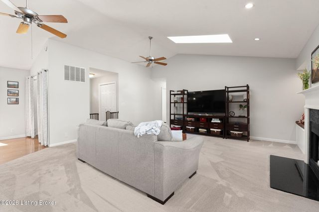 10700 Tall Tree Ct, Louisville, KY 40241