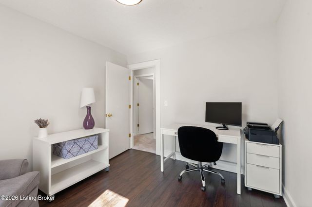 10700 Tall Tree Ct, Louisville, KY 40241