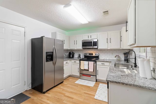 6817 Mahonia Place, Lithonia, GA 30038