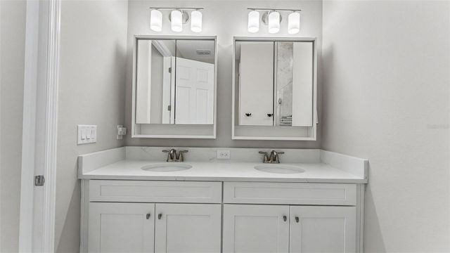 5817 FREESIA DRIVE, Lakeland, FL 33811