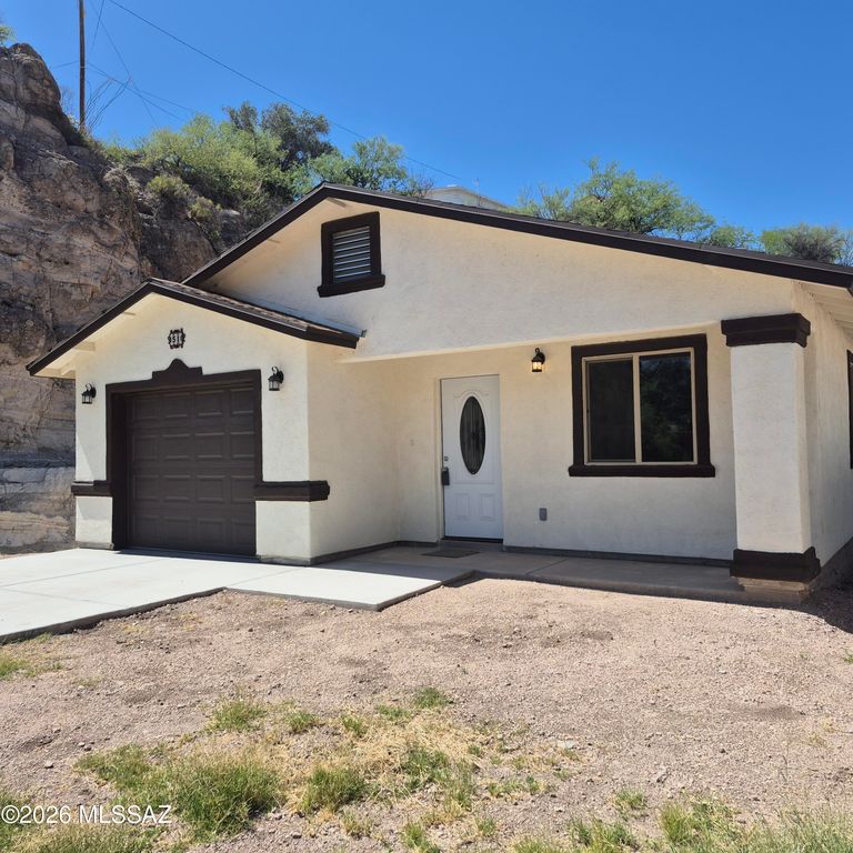 51 E Grant Street, Nogales, AZ 85621