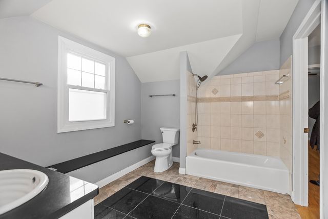 2158 N 74th Avenue, Elmwood Park, IL 60707