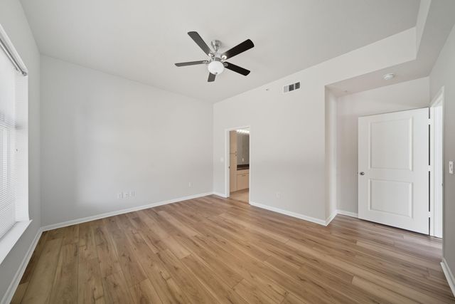 3505 Sage Road 202, Houston, TX 77056