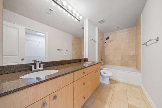 3505 Sage Road 202, Houston, TX 77056