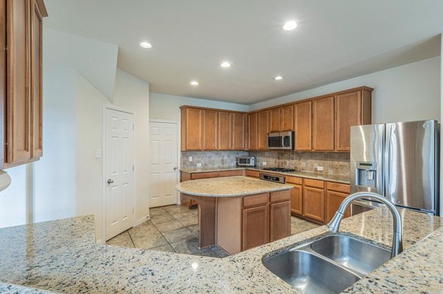 5226 Wyndrook Street, Fort Worth, TX 76244