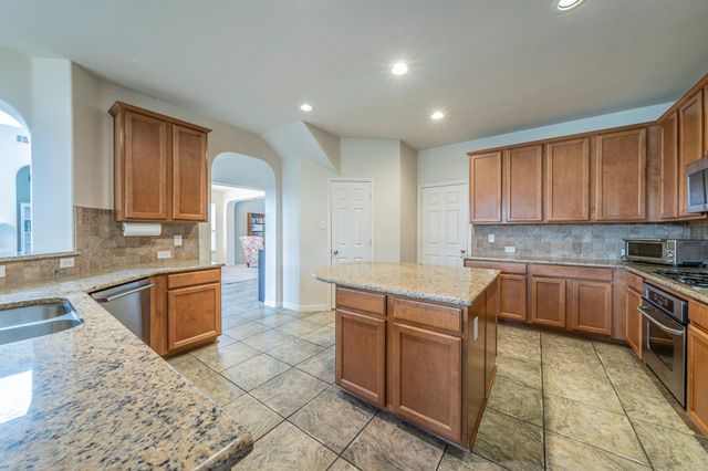 5226 Wyndrook Street, Fort Worth, TX 76244