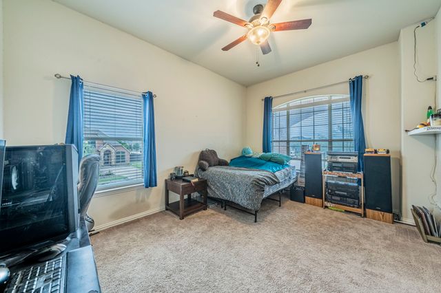 5226 Wyndrook Street, Fort Worth, TX 76244