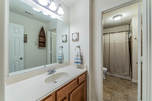 5226 Wyndrook Street, Fort Worth, TX 76244