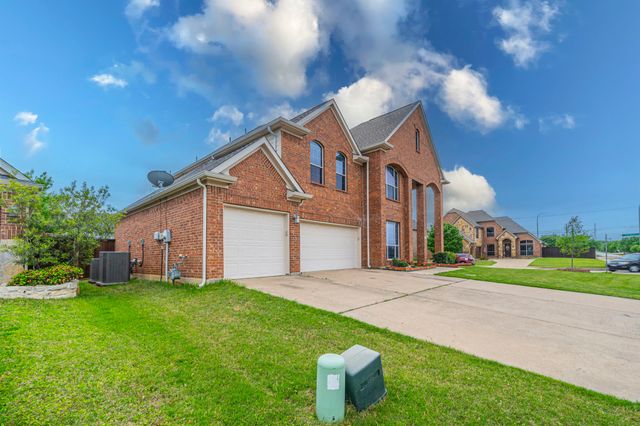 5226 Wyndrook Street, Fort Worth, TX 76244