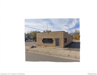 235 N Pontiac Trail, Walled Lake, MI 48390