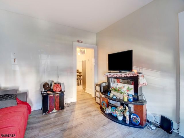 39 Hillman St, Paterson City, NJ 07522