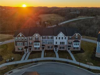 470 Nolan Circle, Cranberry Twp, PA 16066