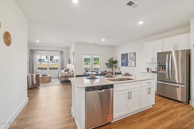 234 Artist Avenue, Johnson City, TN 37615