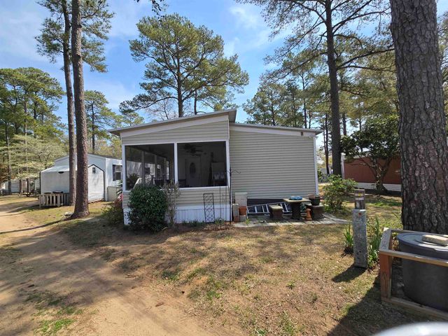 420 Delton Dr., Garden City Beach, SC 29576