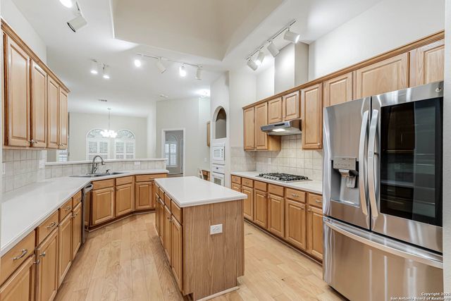 18719 Rogers Pass, San Antonio, TX 78258
