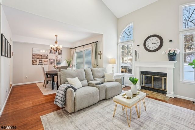 52 Ryan Ln, Lincoln Park Boro, NJ 07035