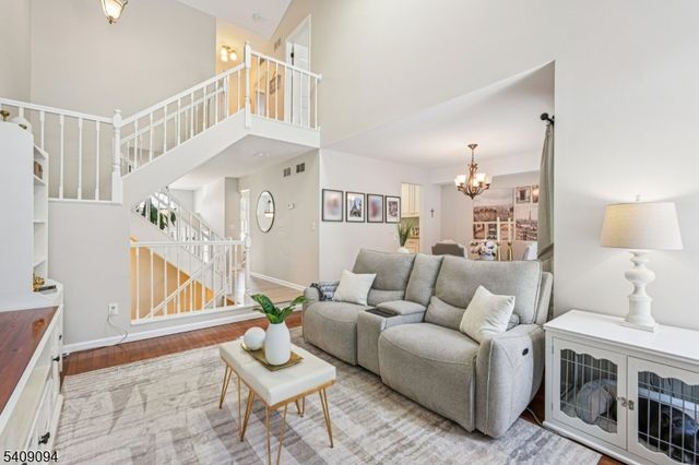 52 Ryan Ln, Lincoln Park Boro, NJ 07035