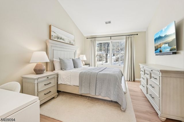 52 Ryan Ln, Lincoln Park Boro, NJ 07035