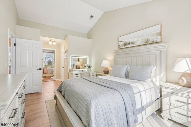 52 Ryan Ln, Lincoln Park Boro, NJ 07035