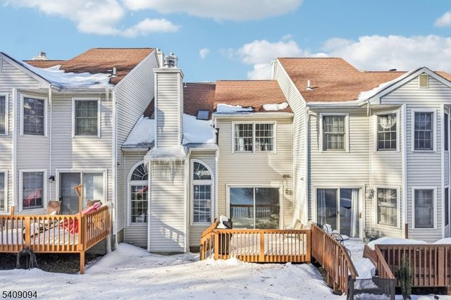 52 Ryan Ln, Lincoln Park Boro, NJ 07035