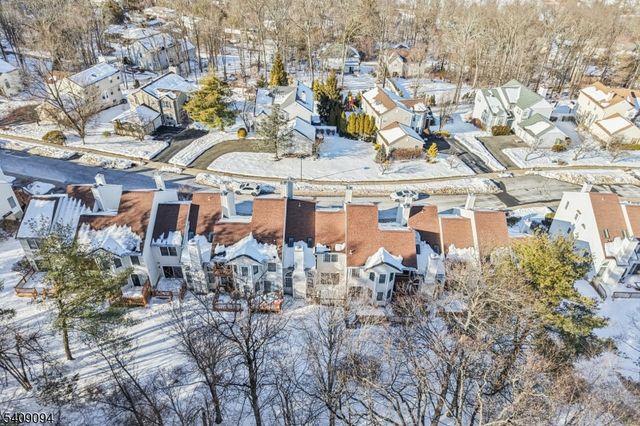 52 Ryan Ln, Lincoln Park Boro, NJ 07035