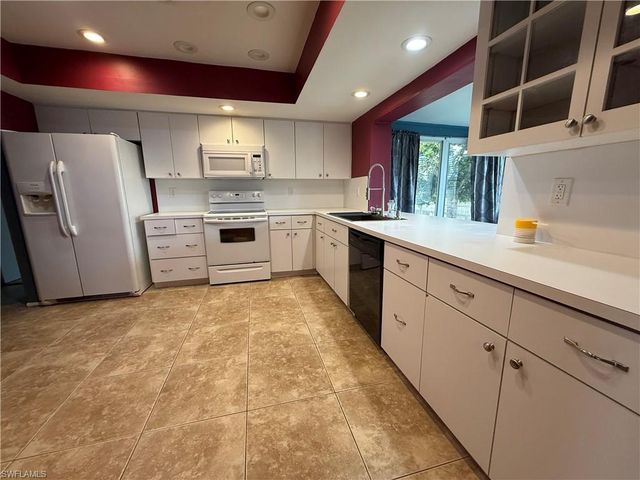 4339 S Bay CIR, North Fort Myers, FL 33903