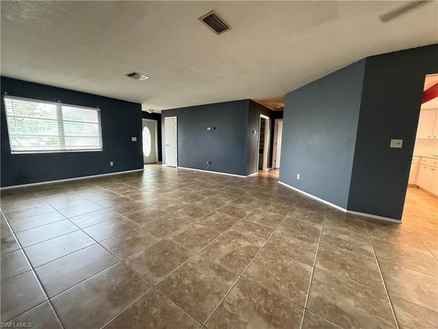 4339 S Bay CIR, North Fort Myers, FL 33903