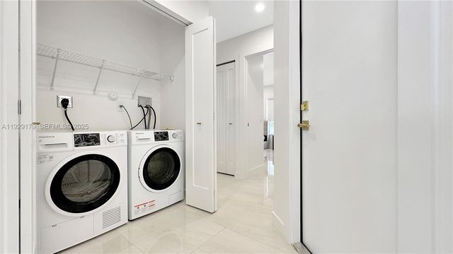 600 Stanton Dr, Weston, FL 33326