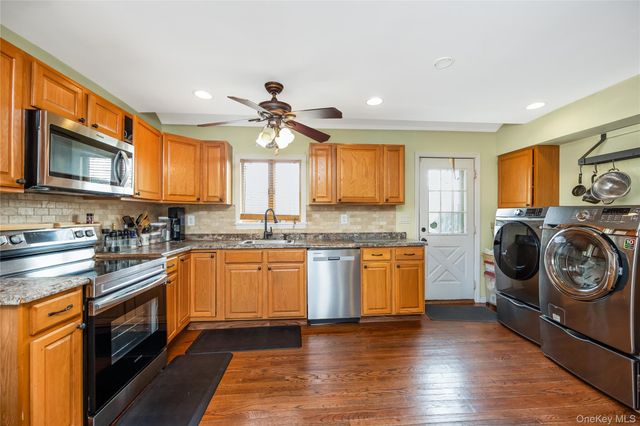 57 Overton Street, Freeport, NY 11520