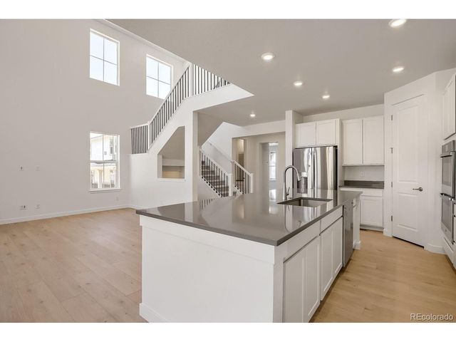 24734 E Kettle Ct, Aurora, CO 80016