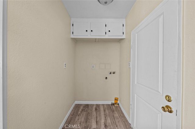 560 Santa Clara Circle, Hemet, CA 92543