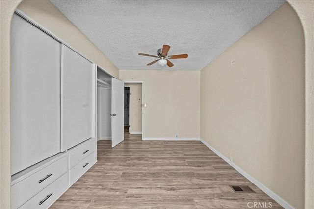 560 Santa Clara Circle, Hemet, CA 92543