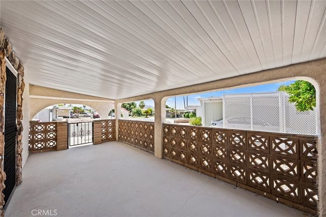 560 Santa Clara Circle, Hemet, CA 92543