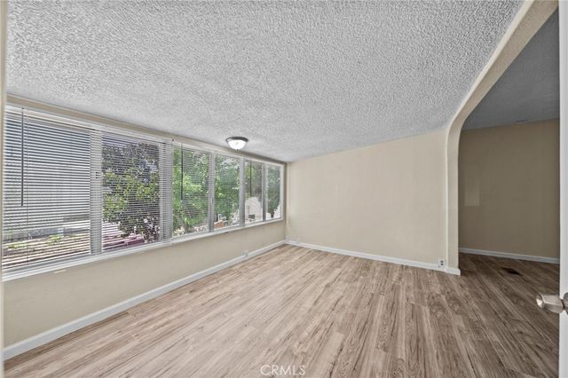 560 Santa Clara Circle, Hemet, CA 92543