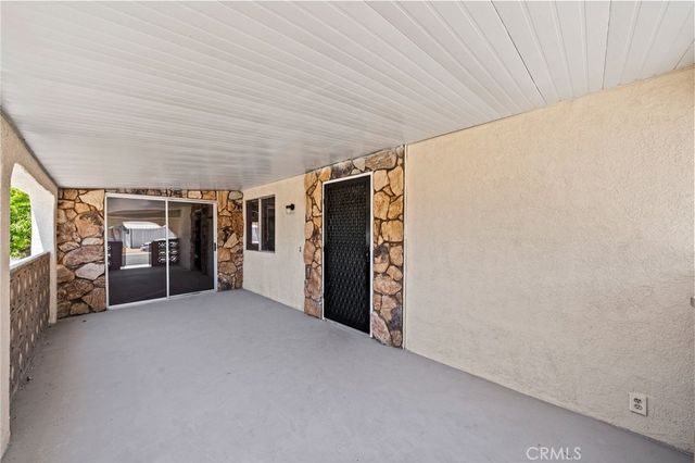 560 Santa Clara Circle, Hemet, CA 92543