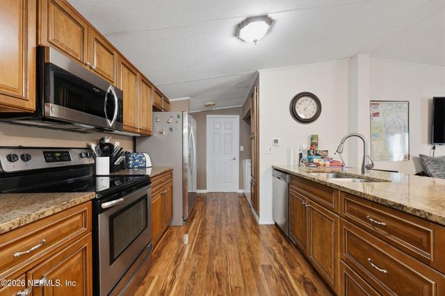 143 S LAKE GEORGE Drive, Georgetown, FL 32139