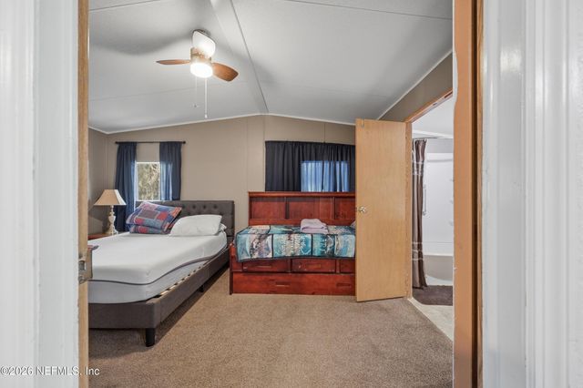 143 S LAKE GEORGE Drive, Georgetown, FL 32139