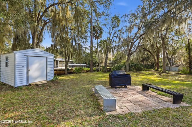 143 S LAKE GEORGE Drive, Georgetown, FL 32139