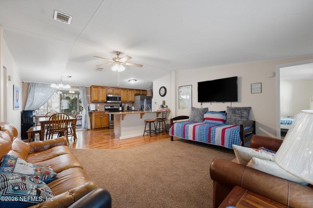 143 S LAKE GEORGE Drive, Georgetown, FL 32139