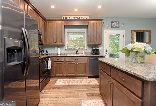 11 Key Court, Ellijay, GA 30540