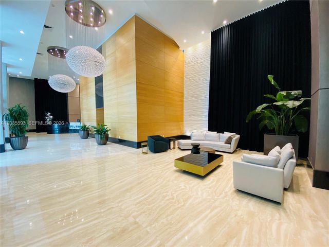 950 Brickell Bay Dr 3210, Miami, FL 33131
