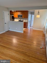 8125 RYERS AVE #1, Philadelphia, PA 19111