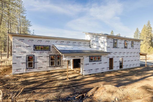 3756 E Nyberg Ln, Mead, WA 99021